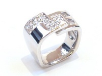 当店オリジナルデザインの商品は地金が自由にお選びいただけます！