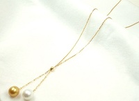 南洋パールが美しいロングネックレスです☆