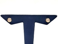 スタッドタイプで日常使いしやすいピアスです☆彡